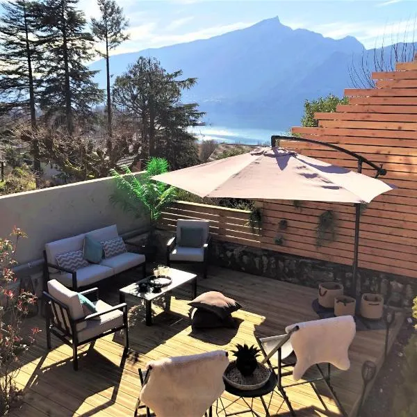 Loft Christina moderne et confortable, vue lac, climatisation, parking, khách sạn ở Aix-les-Bains
