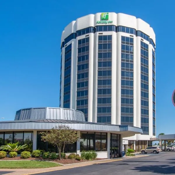 Holiday Inn New Orleans West Bank Tower, an IHG Hotel, hotelli kohteessa Gretna