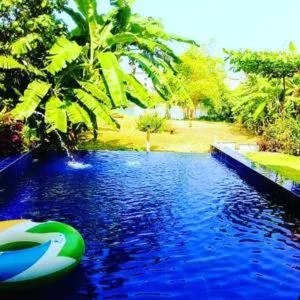 Madampe House 3 bedroom villa with pool for#7, Hotel in Ambalangoda