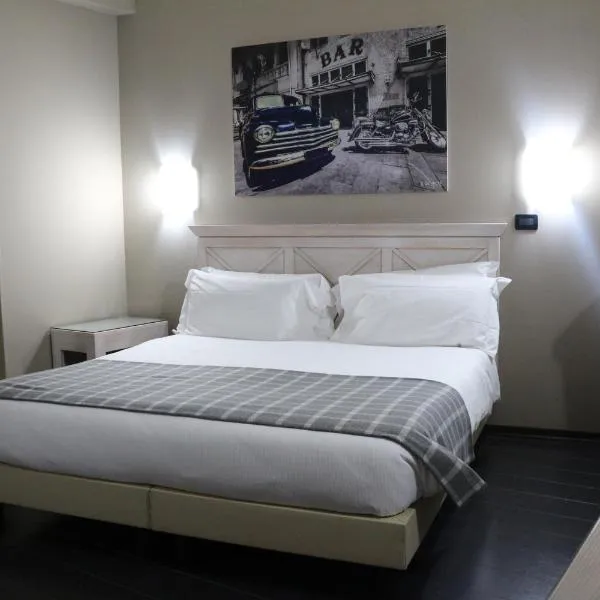 Hotel Garibaldi, hotel in Vercelli