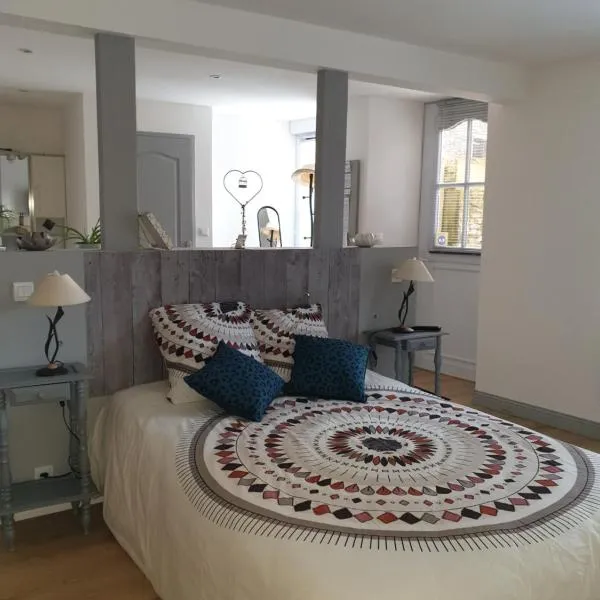 La jolie chambre – hotel w mieście Javrezac