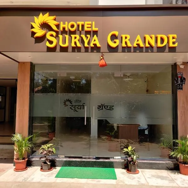 Hotel Surya Grande, hotel in Vālāval