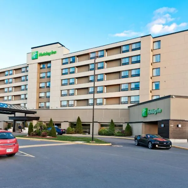 Holiday Inn Laval Montreal, an IHG Hotel, отель в городе Лаваль