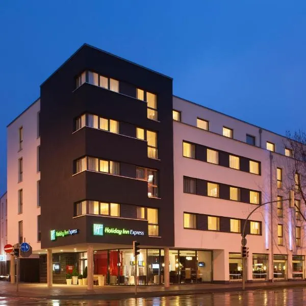 Holiday Inn Express Gütersloh, an IHG Hotel, hotel in Marienfeld