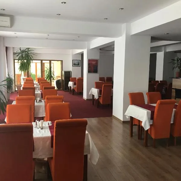 Old Pensiunea Otopeni, hotel a Otopeni