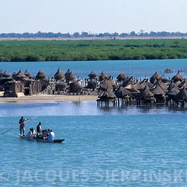 Auberge Cœur Océan, khách sạn ở Joal-Fadiout