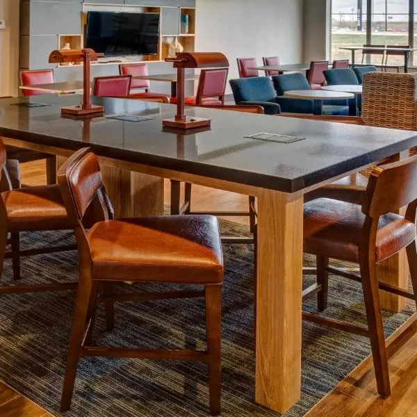 Holiday Inn Express Hotel and Suites Corsicana I-45 by IHG, hotel in Corsicana