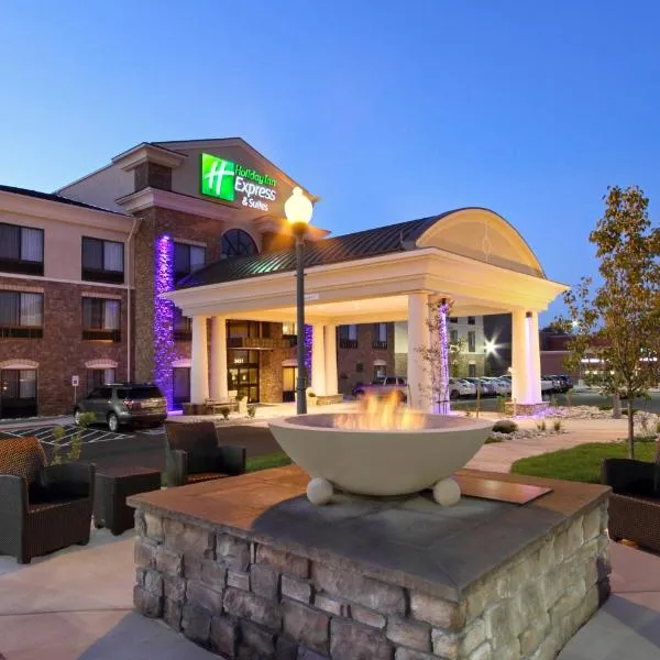 Holiday Inn Express - Colorado Springs - First & Main, an IHG Hotel، فندق في كولورادو سبرينغز