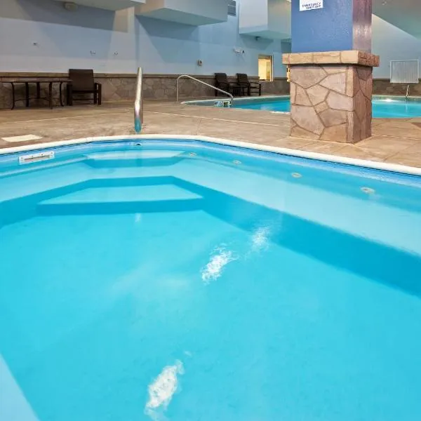 Holiday Inn Express Hotel & Suites Bedford by IHG, hotel em Bedford