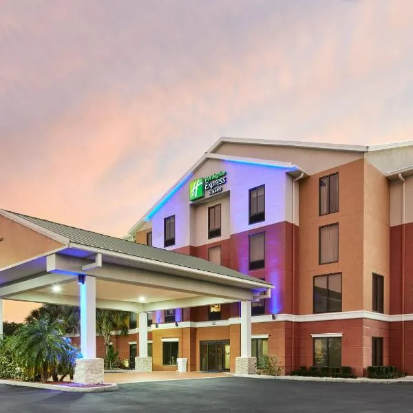 Holiday Inn Express Hotel & Suites Port Richey, an IHG Hotel, hotel di Odessa