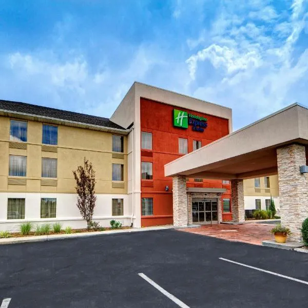 Holiday Inn Express & Suites Crossville, an IHG Hotel, hotel in Campbell Junction