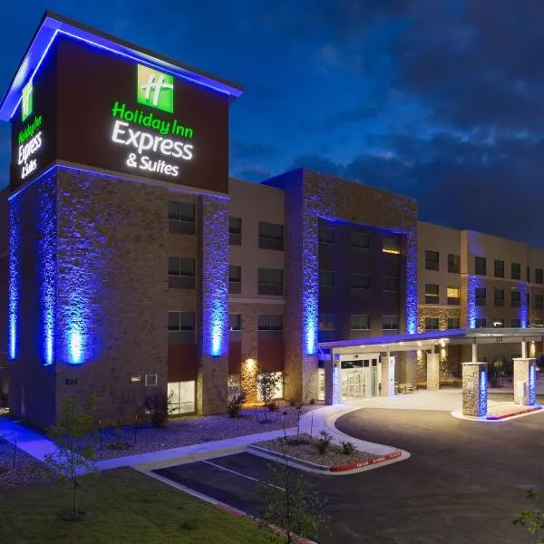 Holiday Inn Express & Suites - San Marcos South, an IHG Hotel: San Marcos şehrinde bir otel