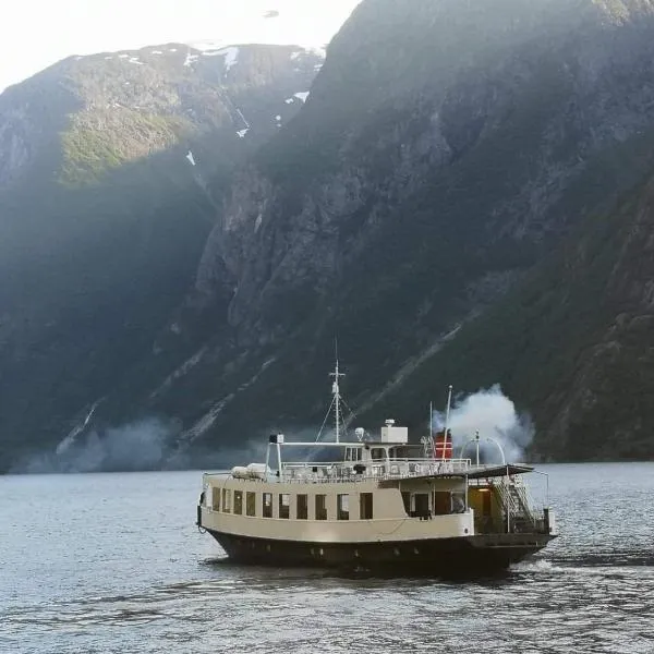 Iris Vedal, hotel em Sunndalsøra