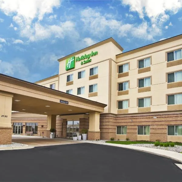 Holiday Inn & Suites Green Bay Stadium, an IHG Hotel, hotel di Oneida