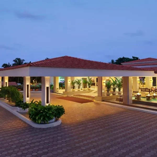 Holiday Inn Resort Goa by IHG, hotel v destinaci Cavelossim