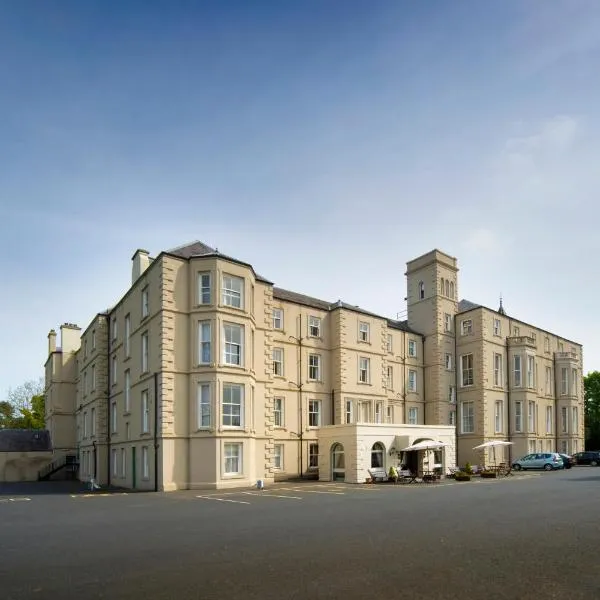 The Waverley Castle Hotel, hotel in Earlston