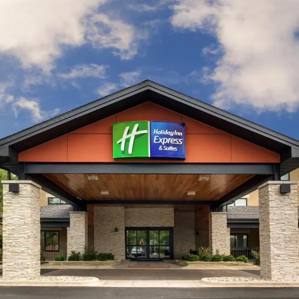 Holiday Inn Express & Suites Aurora - Naperville, an IHG Hotel: Aurora'da bir otel
