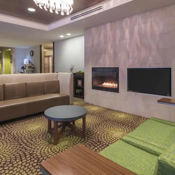 Holiday Inn Express Hays by IHG, hotel v destinaci Hays
