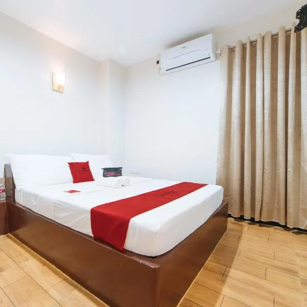 RedDoorz at Nirvana Pension House, hotel in Bacolod