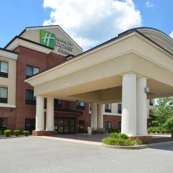 Holiday Inn Express & Suites Fairmont, an IHG Hotel, hotel di Fairmont