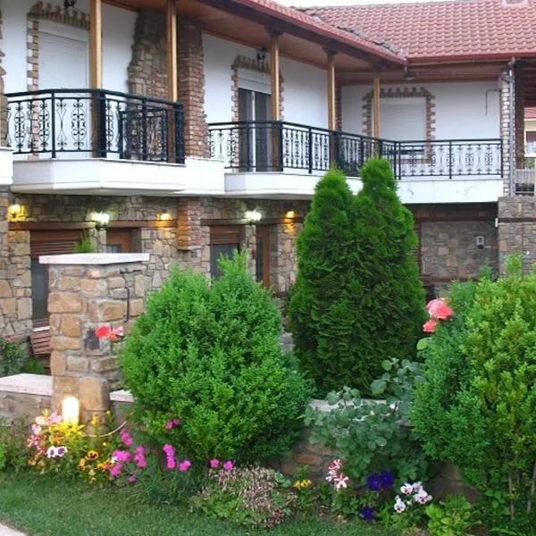 Spitiko, Hotel in Dorothéa