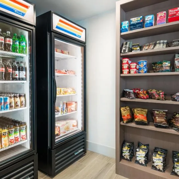 Holiday Inn Express & Suites - Columbus Airport East by IHG, hotel en Columbus