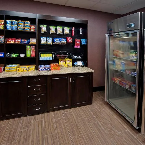 Holiday Inn Express Hotel & Suites Clearfield by IHG, hotel in Clearfield