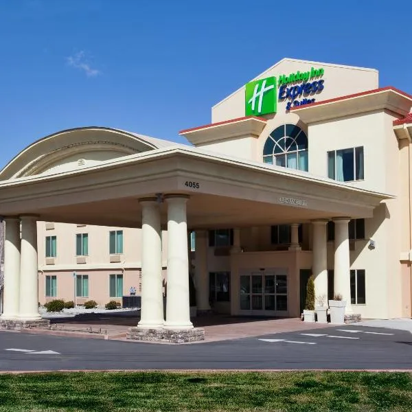 Holiday Inn Express Hotel & Suites Carson City, an IHG Hotel، فندق في فيرجينيا سيتي