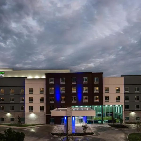 Holiday Inn Express & Suites Garland E - Lake Hubbard I30, an IHG Hotel โรงแรมในการ์แลนด์