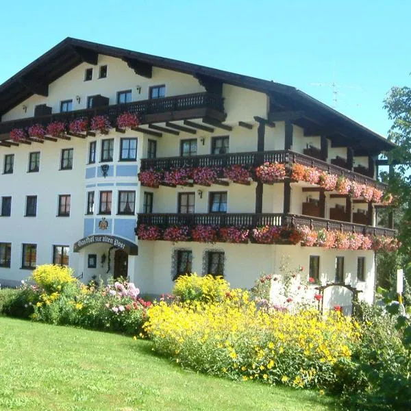 Gasthof zur Alten Post、Zachenbergのホテル