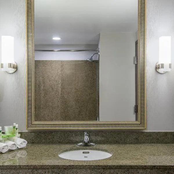 Holiday Inn Express & Suites Cooperstown by IHG, hotel di Cooperstown