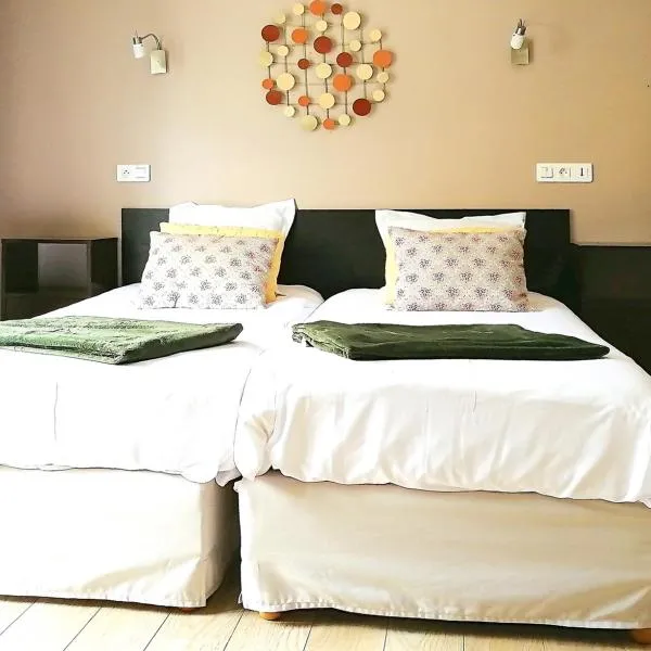 HOTEL DU MIDI, hotel v destinácii Beaufort-sur-Gervanne