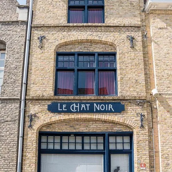 LE CHAT NOIR โรงแรมในอีปส์