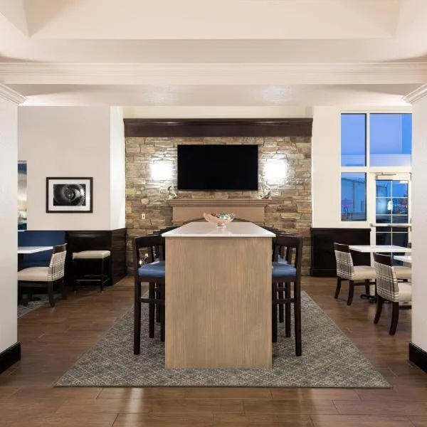 Holiday Inn Express & Suites East Wichita I-35 Andover by IHG，Andover的飯店