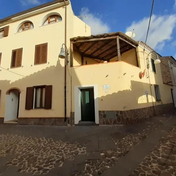 Casa Ombrina, hotel v Orosei