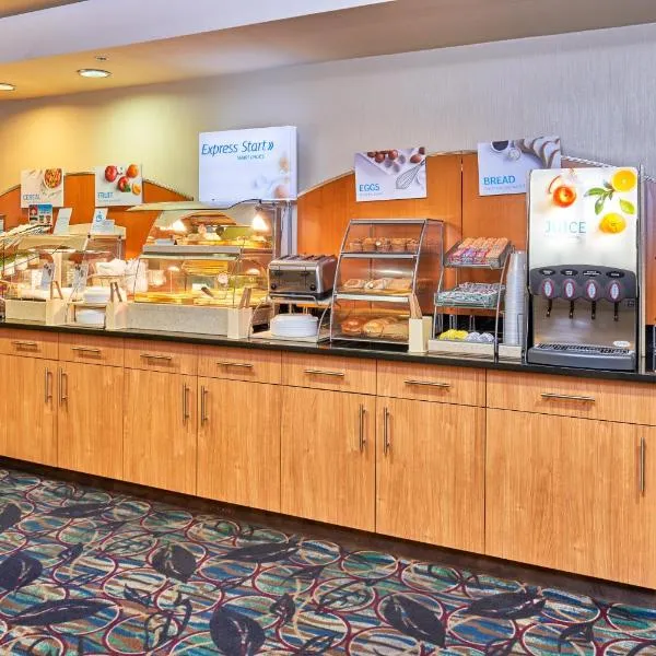 Holiday Inn Express & Suites El Paso Airport by IHG, hotel en El Paso