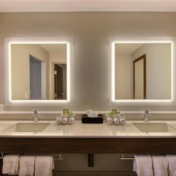 Holiday Inn Express & Suites Fond Du Lac by IHG, hotel in Fond du Lac