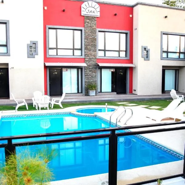 JAK Colón, hotel in Colón