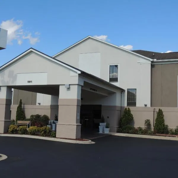 Holiday Inn Express Trussville by IHG、トラスズビルのホテル