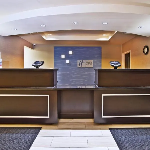 Holiday Inn Express & Suites Springfield by IHG, hotel en Springfield