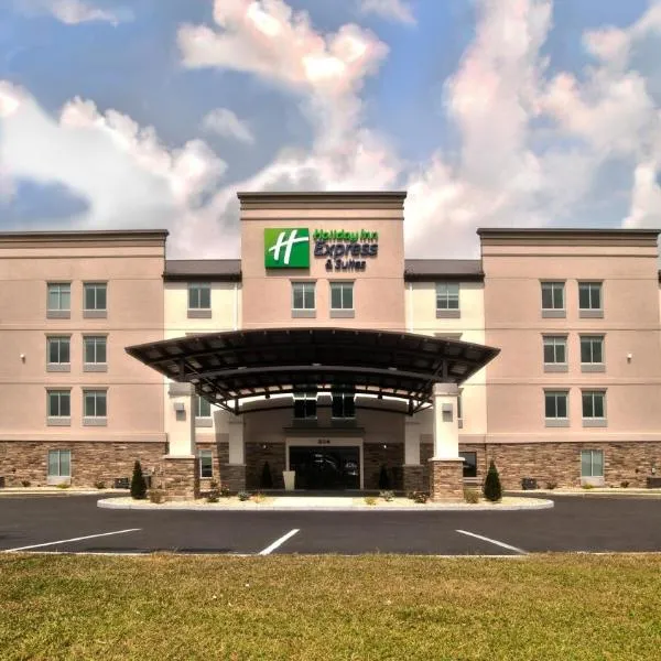 Holiday Inn Express & Suites Evansville North, an IHG Hotel, hotel di Haubstadt