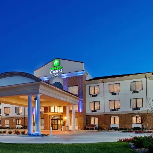 Holiday Inn Express Hotel & Suites St. Charles, an IHG Hotel, hotel in Grafton