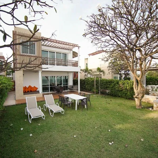 Simantra Private Villas, hotel u gradu 'Cha Am Beach'