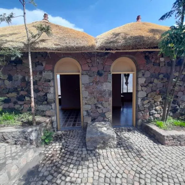 Ben Abeba Lodge & Tukul: Degosay şehrinde bir otel