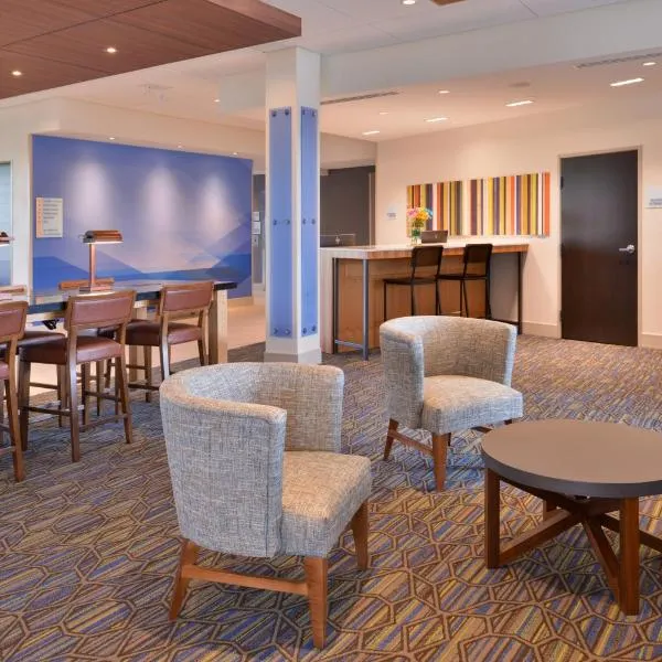 Holiday Inn Express & Suites - Olathe West by IHG, hotel en Olathe