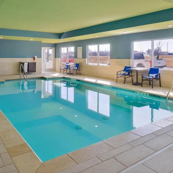 Holiday Inn Express & Suites - Kansas City - Lee's Summit by IHG, hotel em Lees Summit