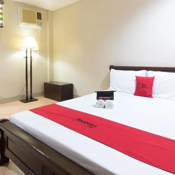 RedDoorz at Teofila Lodge, hotel in Vigan