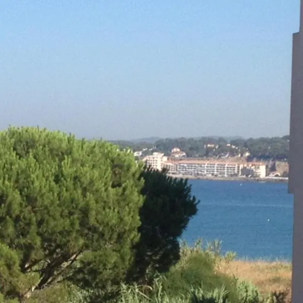 Appartement vue mer, hotell i Six-Fours-les-Plages