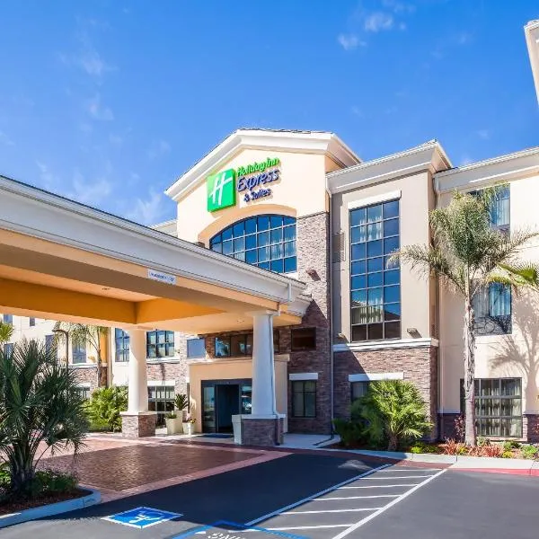 Holiday Inn Express & Suites Eureka by IHG, hotel v destinaci Eureka