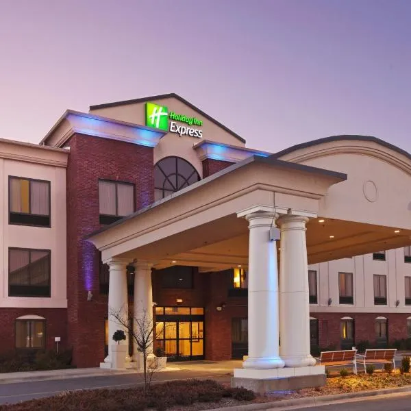 Holiday Inn Express & Suites Pine Bluff/Pines Mall by IHG, hotel v destinaci Pine Bluff